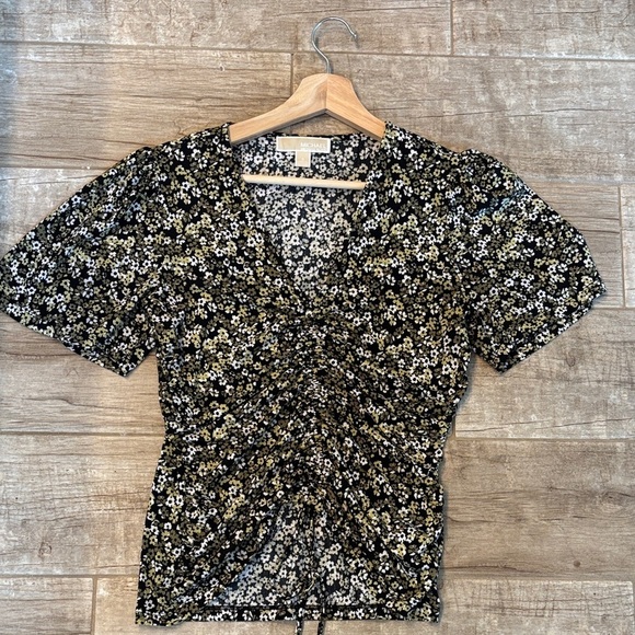 Michael Kors Tops - Michael Kors V-Neck Short Sleeve Flowered Blouse With Ruched Front Tie Detail